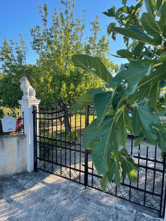 Beautiful Nearby Beach House With Garden, Private Pool And Large Yard Sidárion Eksteriør bilde